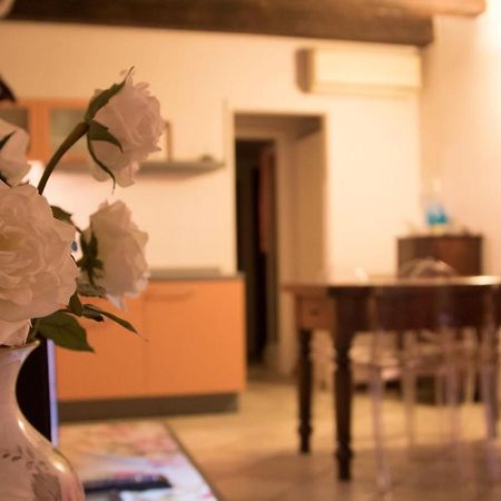 Pink House In Venice City Center Apartment ภายนอก รูปภาพ